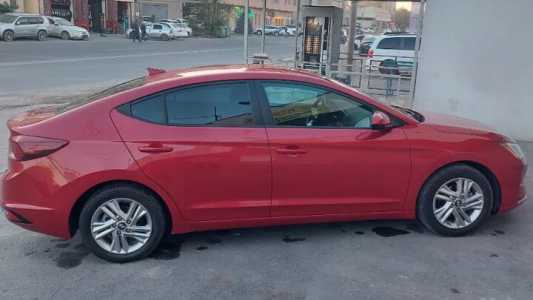 Hyundai Elantra, Бензин, 2018