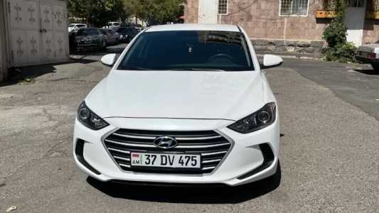 Hyundai Elantra, Бензин, 2018