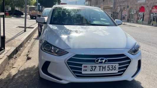 Hyundai Elantra, Бензин, 2018