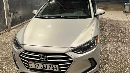 Hyundai Elantra, Бензин, 2018