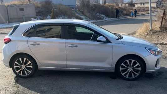 Hyundai Elantra, Бензин, 2018