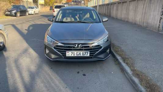 Hyundai Elantra, Бензин, 2018