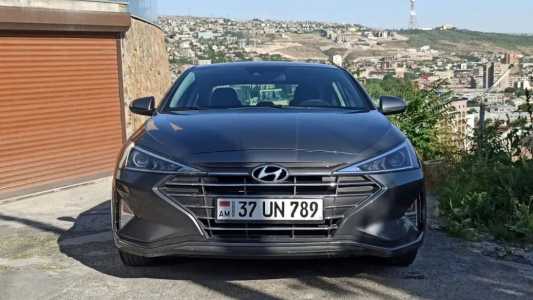 Hyundai Elantra, Бензин, 2019