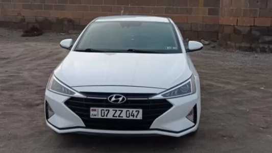 Hyundai Elantra, Бензин, 2019