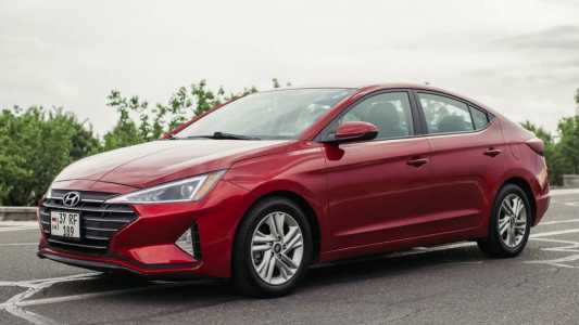 Hyundai Elantra, Бензин, 2019