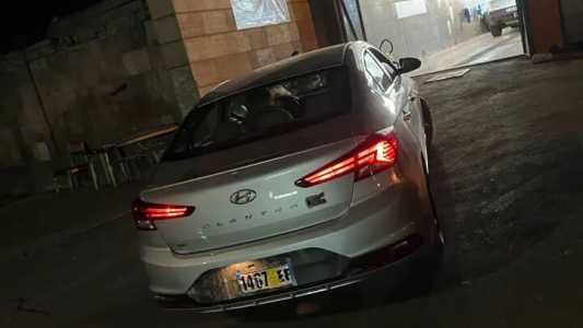 Hyundai Elantra, Бензин, 2019