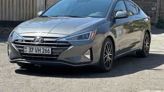 Hyundai Elantra, Бензин, 2019