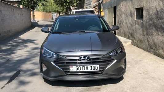 Hyundai Elantra, Бензин, 2019