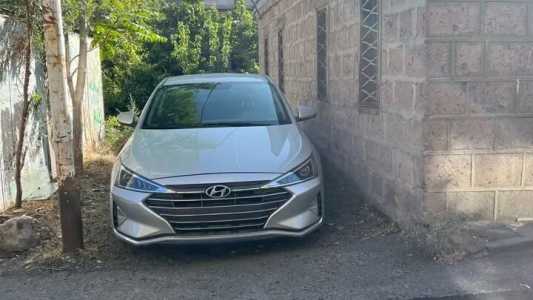 Hyundai Elantra, Бензин, 2019