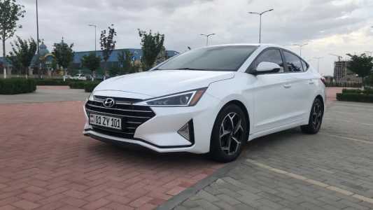 Hyundai Elantra, Бензин, 2019