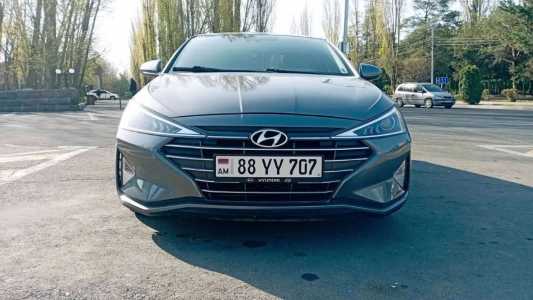 Hyundai Elantra, Бензин, 2019