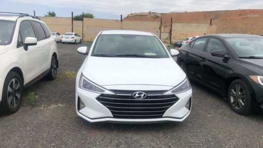 Hyundai Elantra, Бензин, 2019