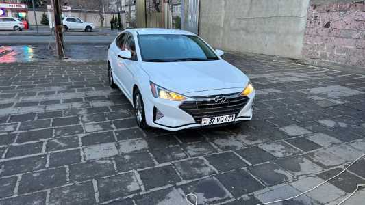 Hyundai Elantra, Бензин, 2019