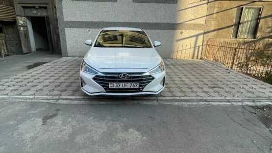 Hyundai Elantra, Бензин, 2019