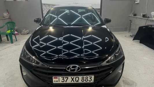 Hyundai Elantra, Бензин, 2019