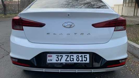 Hyundai Elantra, Бензин, 2019