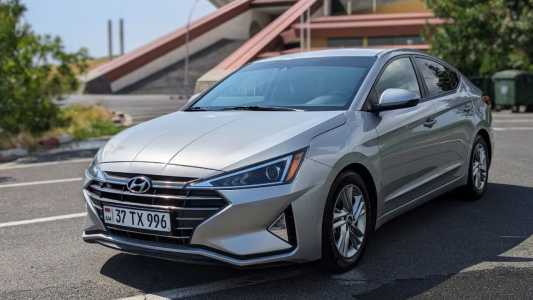 Hyundai Elantra, Бензин, 2020