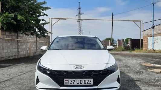 Hyundai Elantra, Бензин, 2021