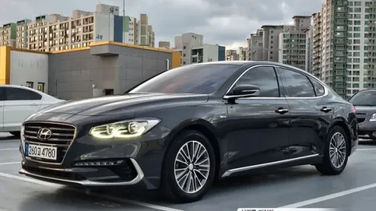 Hyundai Grandeur IG Hybrid, 2018