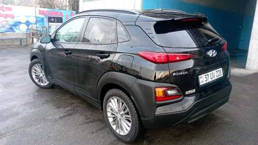 Hyundai Kona, Бензин, 2018