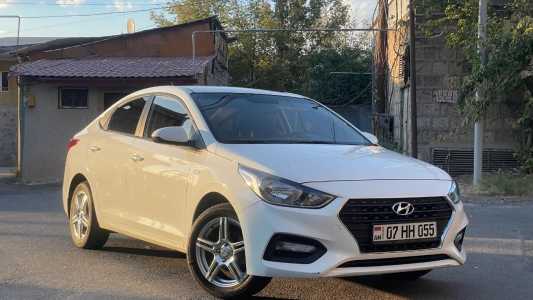 Hyundai Solaris, Бензин, 2019