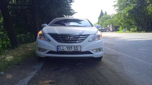 Hyundai Sonata, Бензин, 2010