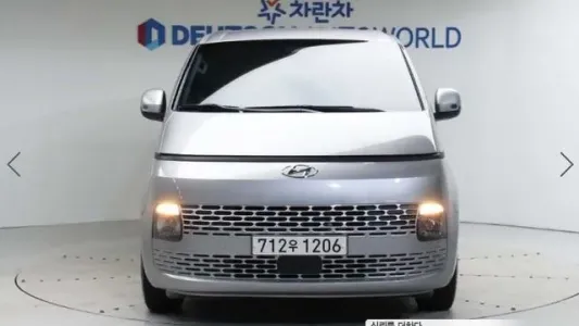 Hyundai Staria, 2021