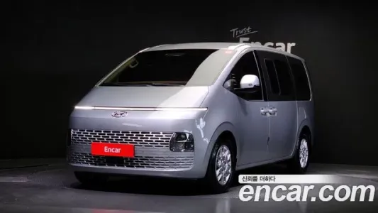 Hyundai Staria, 2022