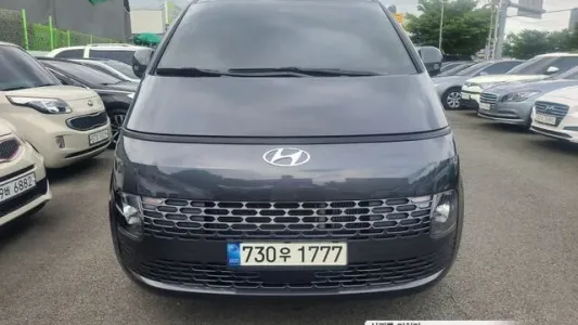 Hyundai Staria, 2022