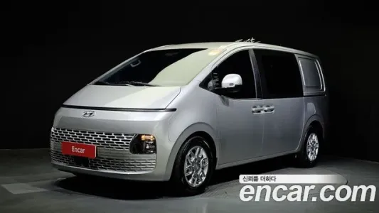 Hyundai Staria, 2022