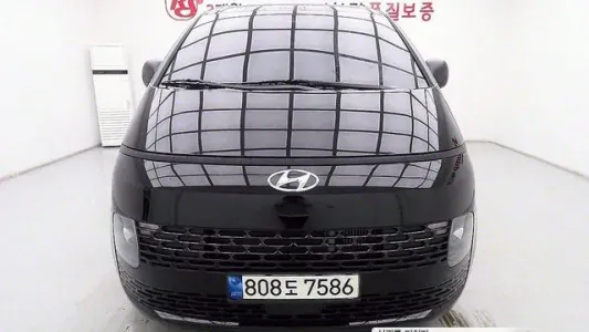 Hyundai Staria, 2022