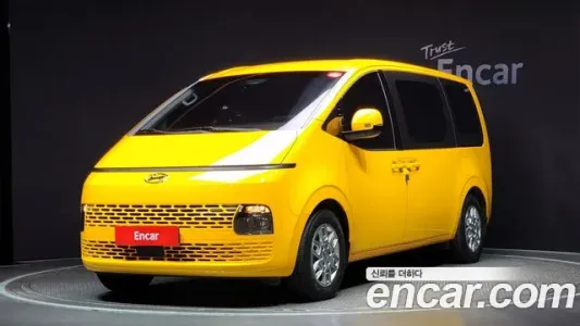 Hyundai Staria, 2022