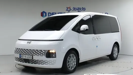 Hyundai Staria, 2023