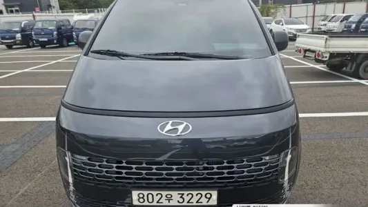 Hyundai Staria, 2023