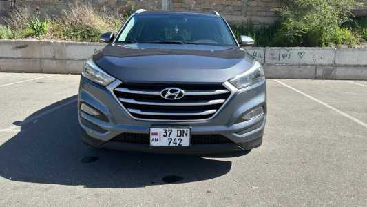 Hyundai Tucson, Бензин, 2017