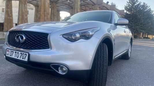 Infiniti QX70, Бензин, 2017