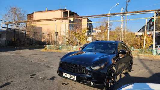 Infiniti QX70, Бензин, 2017