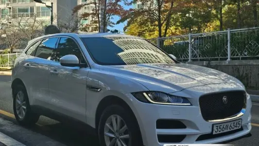 Jaguar F-PACE, 2018