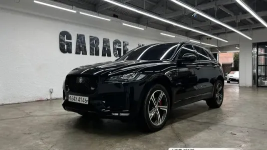 Jaguar F-PACE, 2019