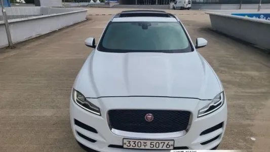 Jaguar F-PACE, 2019