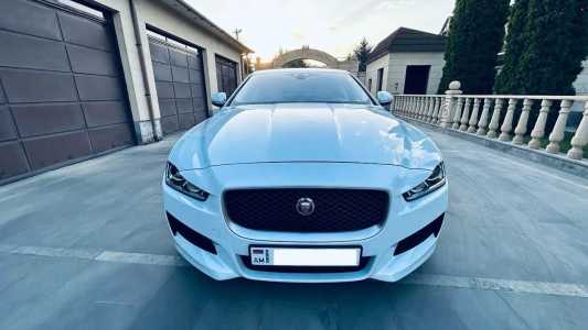 Jaguar XE, Бензин, 2016