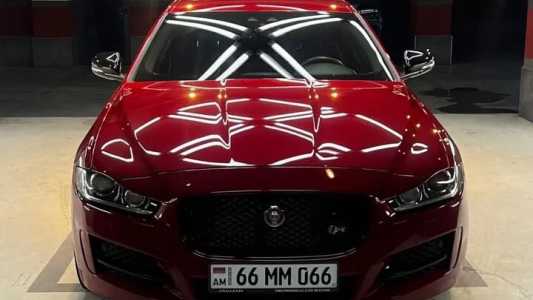 Jaguar XE, Бензин, 2017