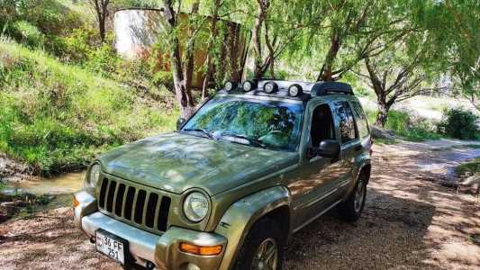 Jeep Liberty (North America), Бензин, 2003