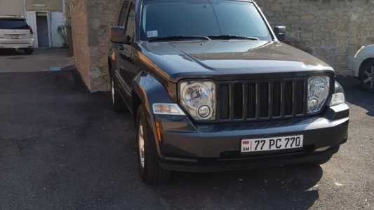 Jeep Liberty (North America), Бензин, 2010