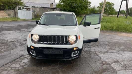 Jeep Renegade, Бензин, 2017