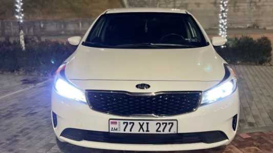 Kia Forte, Бензин, 2017