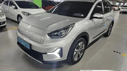 Kia Niro Plus, 2022