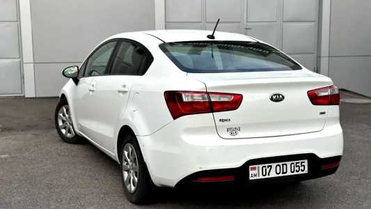 Kia Rio, Бензин, 2015