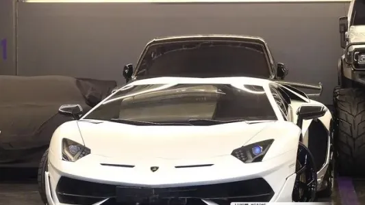 Lamborghini Aventador, 2019