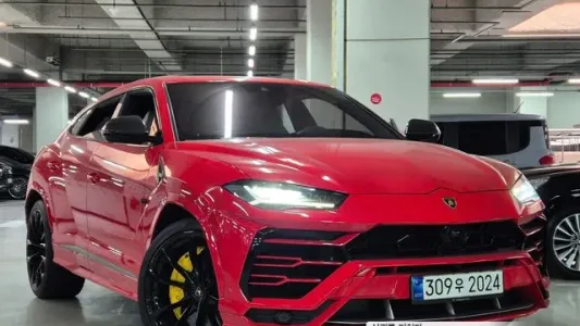 Lamborghini Urus, 2021